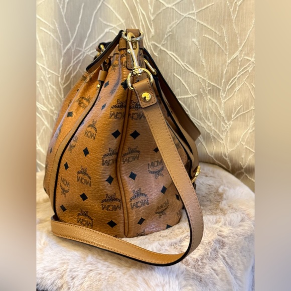 MCM Visetos LARGE with Strap Essentials Shopper Two way Tote Cognac - Picture 2 of 15